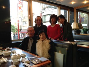 Lunch in Chinatown, Yokohama - (l-r) Bill, Kaz, Yashio, Akiko, Yurika